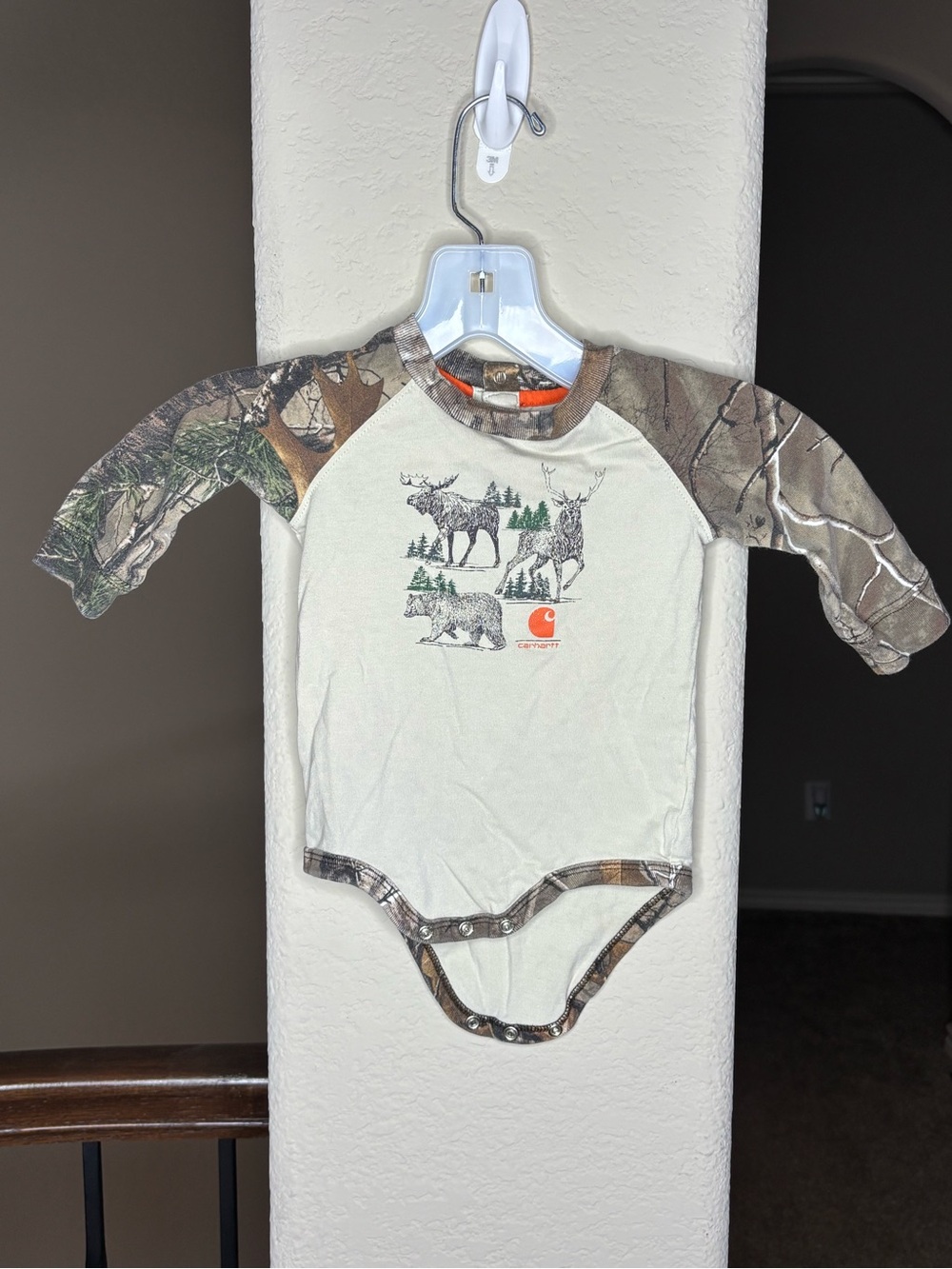 Carhartt Cream Bodysuit with Brown Camo Sleeves Size 6-9M Cotton Outdoor